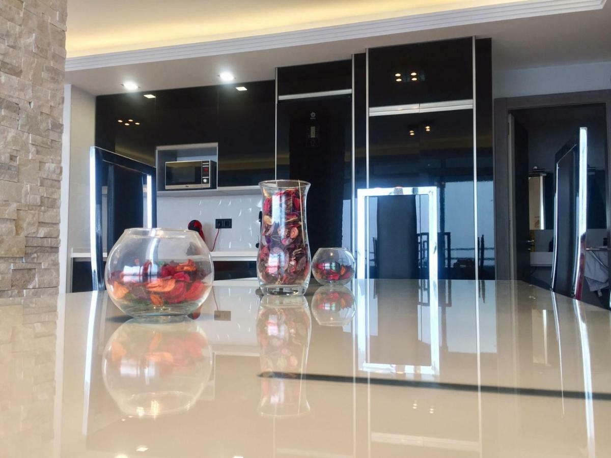 Apartament Deluxe Supreme Malaga Zewnętrze zdjęcie