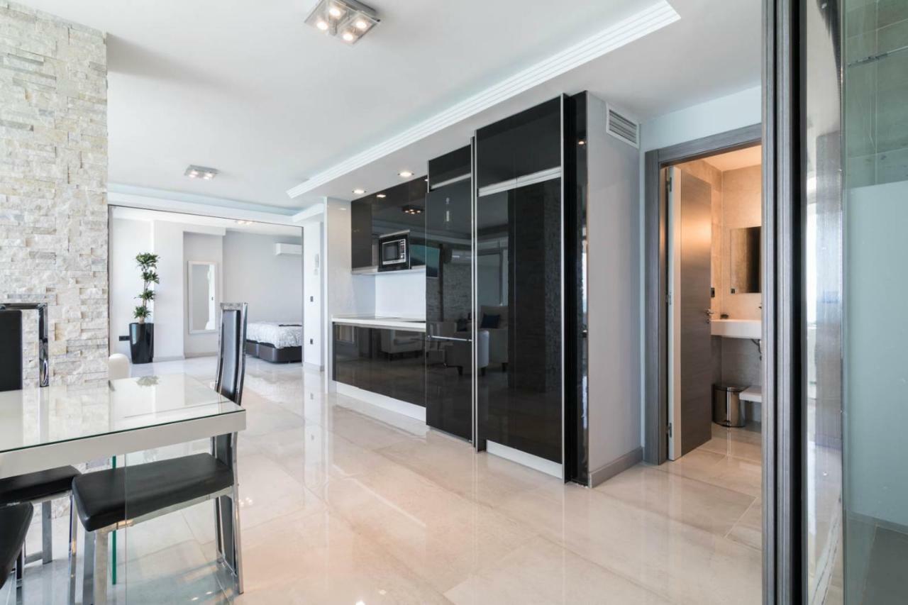 Apartament Deluxe Supreme Malaga Zewnętrze zdjęcie